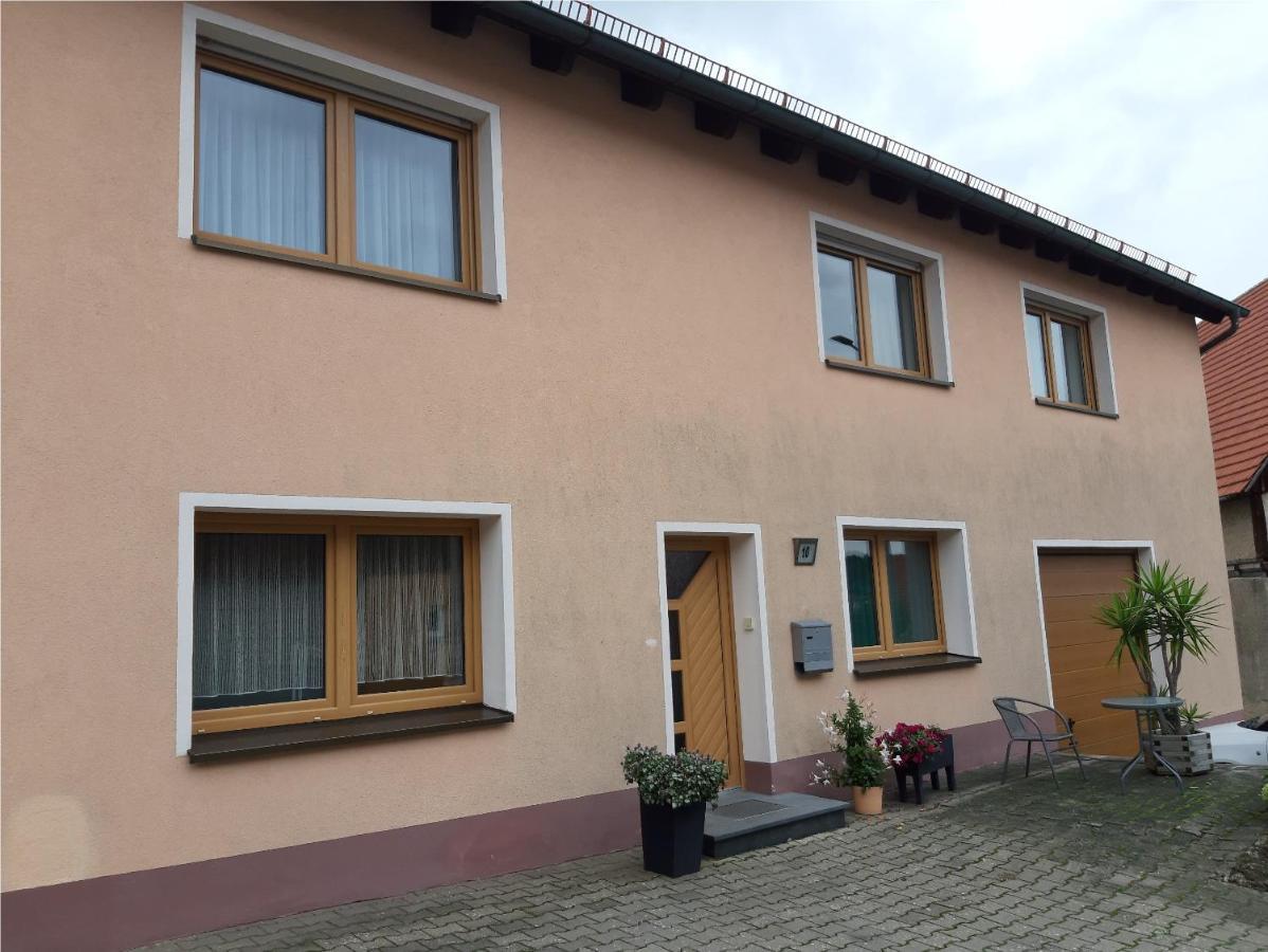 Ferienwohnung Elisabeth Egloffstein Экстерьер фото